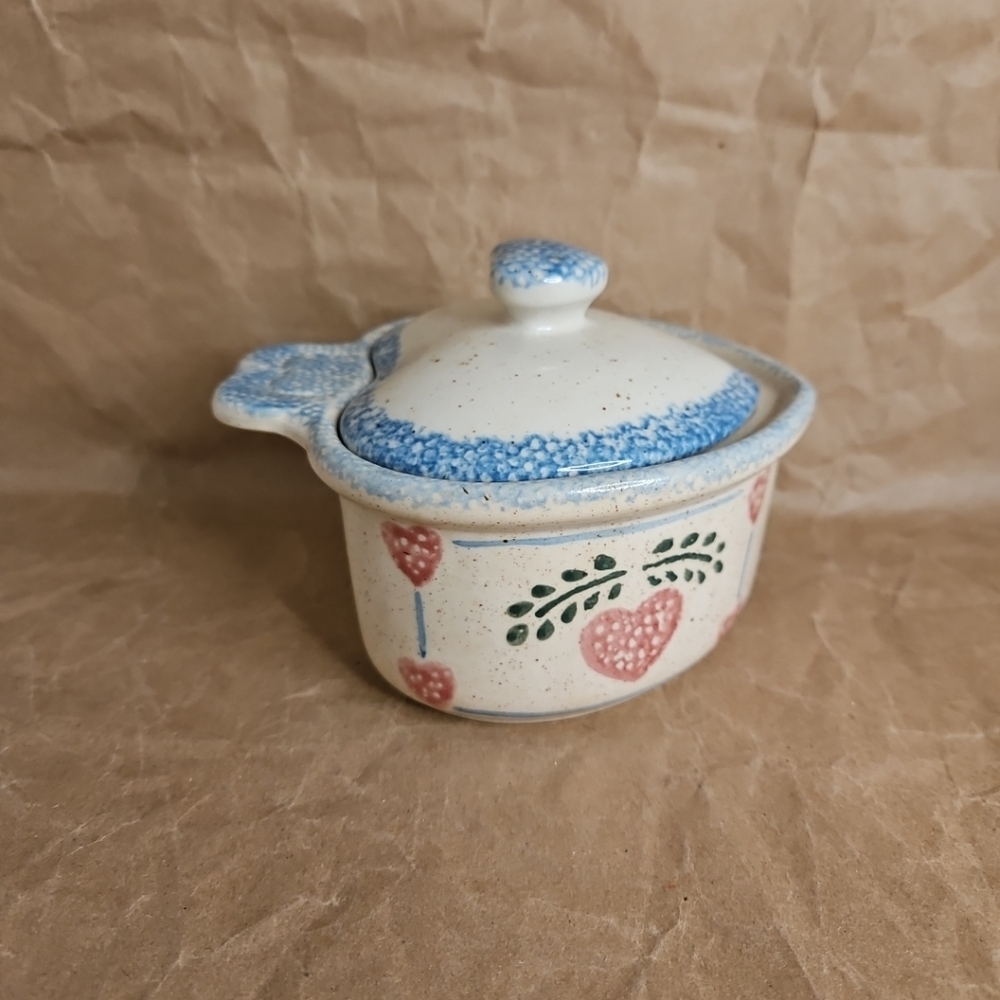 VintageTEAMSON 1996 Sponge Blue Pink Hearts Country Oven Stoneware Bowl Lid Knob